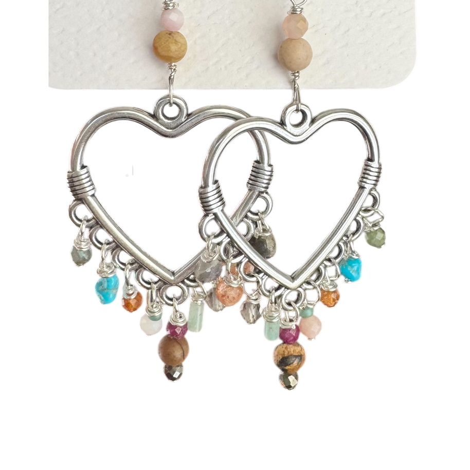 Heart chandelier earrings with mixed stones - THE SILVER RIPPLE